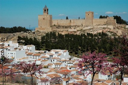 Antequera: barroco, luz, dólmenes y naturaleza