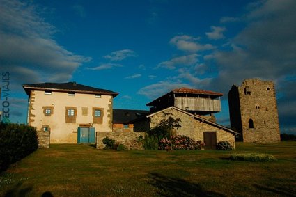Torre de Villademoros (Cadavedo, Asturias)