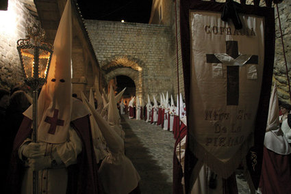 Semana Santa en Baleares: caperutxes, pancaritats y sabor