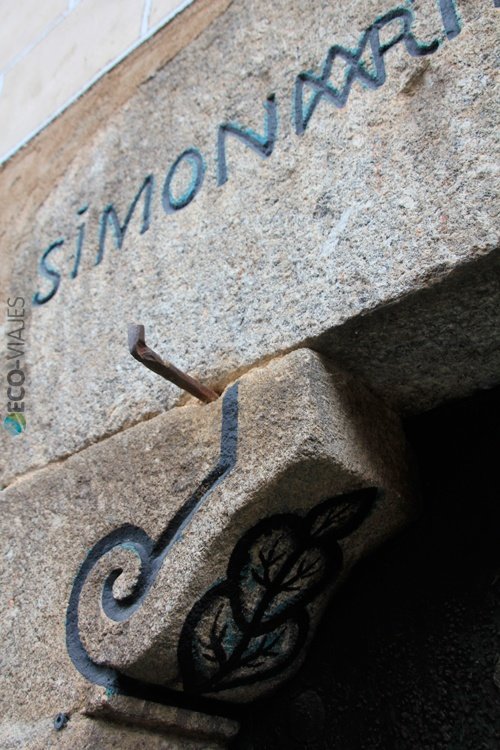 Dintel del barrio de la Huerta - Garganta la Olla