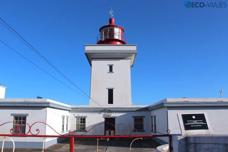Faro de Ponta das Cavalas